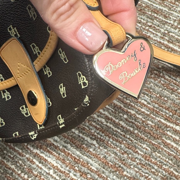 Dooney & Bourke Black and Tan Logo Wristlet - Picture 2 of 4